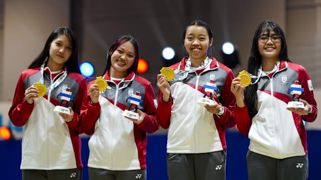 为什么说“跑步、骑行、羽毛球”，是体育三毒呢？