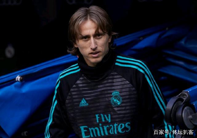 官方：凯塞多踩踏对手染红停赛3场 盖耶掌掴队友停赛2场