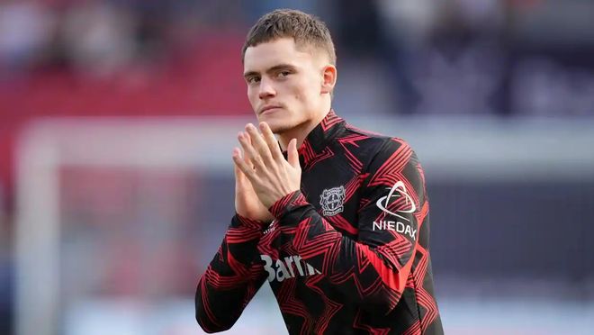 霍伊伦德梅开二度 那不勒斯击败尤文后登上意甲榜首