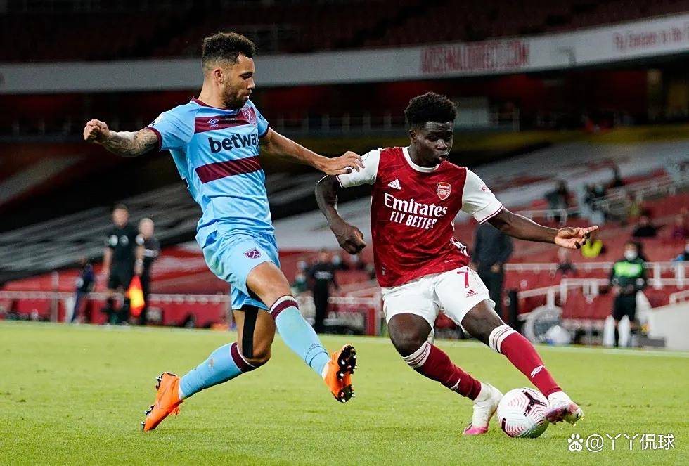 德尚：于帕是最好的后卫之一，他是否续约对法国队都没问题